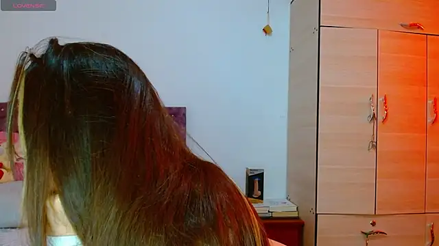 Hanssel tess online show from 16, 10, 2025