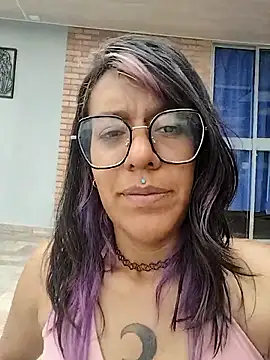 Abby 2-1 online show from 30, 11, 2025