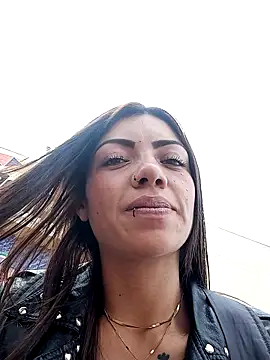 Snapshot of Saray_1-2 chatting on 16, 10, 2025 Saray 1-2 online show from 16, 10, 2025