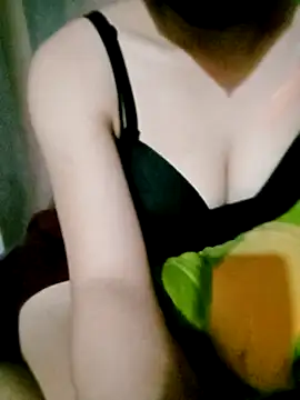 Snapshot of Lyly69699 chatting on 7, 10, 2025 Lyly69699 online show from 7, 10, 2025