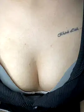 Lyly69699 online show from 11, 11, 2025