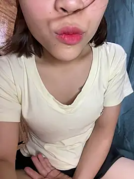 Snapshot of Lyly69699 chatting on 8, 3, 2026 Lyly69699 online show from 8, 3, 2026