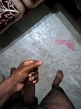 Snapshot of Bull_For_Cuckold_Realmeet chatting on 5, 11, 2025 Bull For Cuckold Realmeet online show from 5, 11, 2025