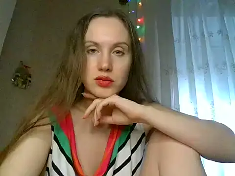 Snapshot of Lynirina chatting on 18, 4, 2026 Lynirina online show from 18, 4, 2026