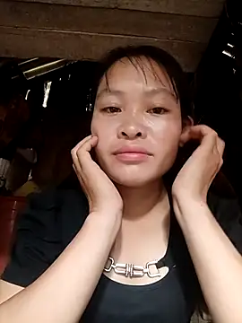 Snapshot of Young_vietnamese chatting on 9, 10, 2025 Young vietnamese online show from 9, 10, 2025