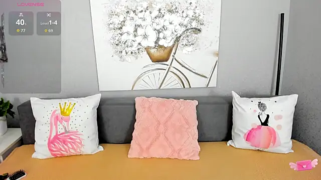 Evarey  online show from 19, 11, 2025