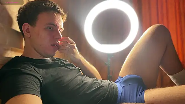 mynameischris online show from 24, 2, 2026