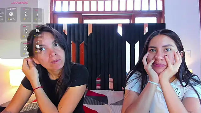 Sofy and Mia online show from 28, 10, 2025