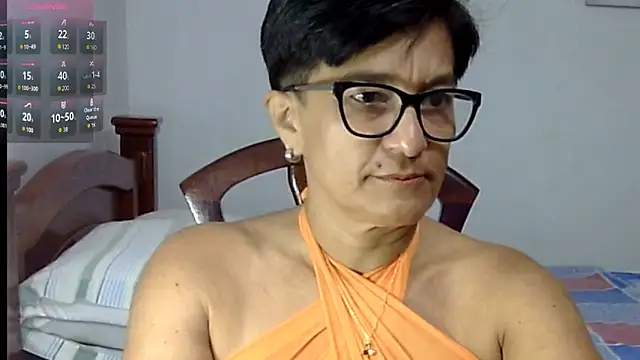 Snapshot of LunaLUVX chatting on 20, 10, 2025 LunaLUVX online show from 20, 10, 2025