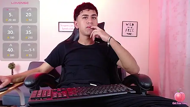 Snapshot of Alancum7 chatting on 15, 6, 2026 Alancum7 online show from 15, 6, 2026