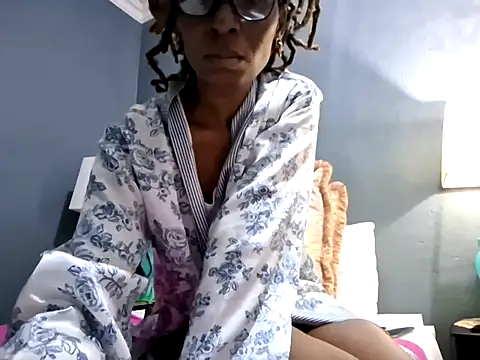 NaughtyCouga online show from 14, 4, 2026