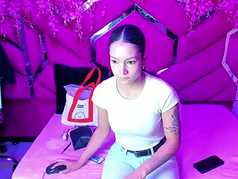 Gisell Squirt  online show from 28, 10, 2025