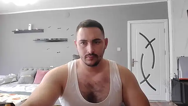 Snapshot of mastermute chatting on 28, 10, 2025 mastermute online show from 28, 10, 2025