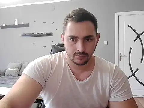 Snapshot of mastermute chatting on 11, 11, 2025 mastermute online show from 11, 11, 2025