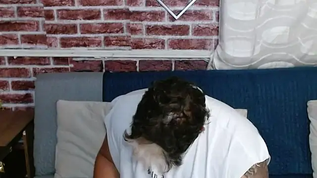 jordan bigcock  online show from 28, 2, 2026