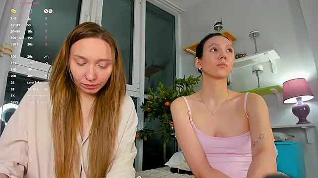 JohnetteConstine online show from 20, 12, 2025