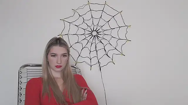 Lucyreeel  online show from 4, 11, 2025