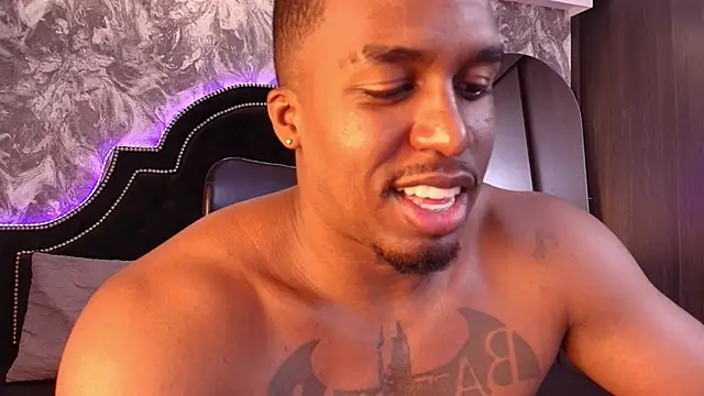 Snapshot of DenzelRios chatting on 24, 2, 2026 DenzelRios online show from 24, 2, 2026