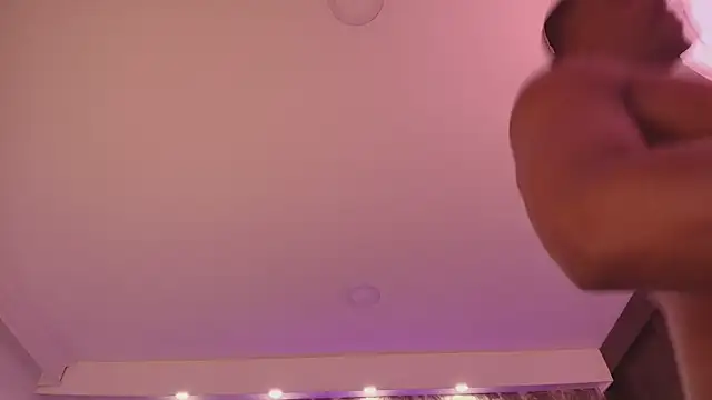 Snapshot of DenzelRios chatting on 4, 3, 2026 DenzelRios online show from 4, 3, 2026