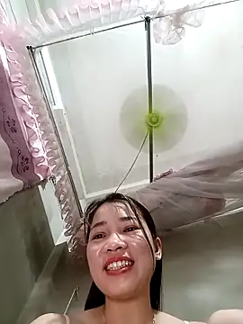 ladzy sexy online show from 15, 4, 2026