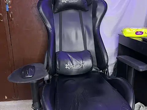 BigTitsGirl04 online show from 21, 4, 2026