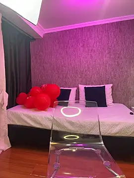 KarinaFlowers  online show from 25, 2, 2026