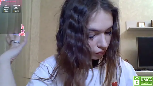 Snapshot of CeyaLier chatting on 19, 4, 2026 CeyaLier online show from 19, 4, 2026