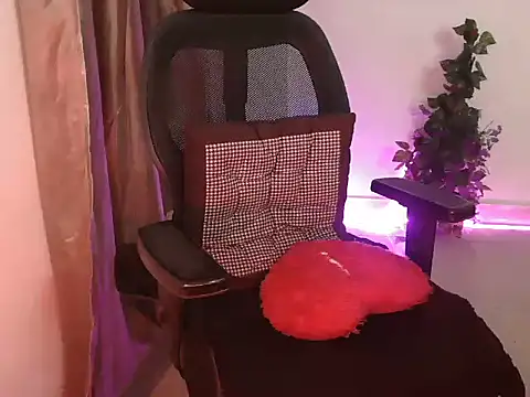 Royal zara online show from 18, 10, 2025