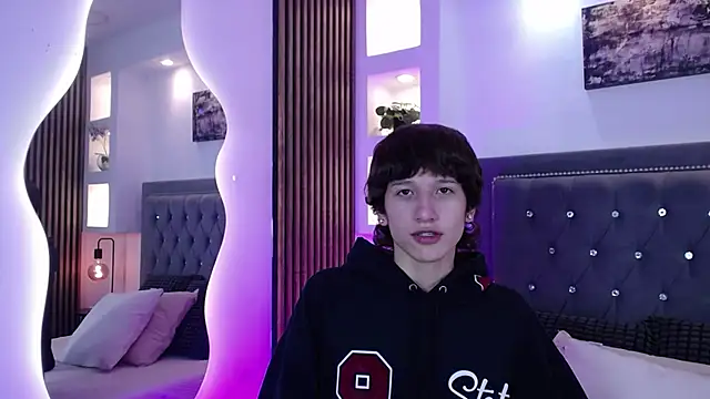 Emo Boy  online show from 5, 4, 2026