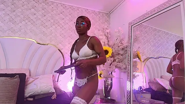  NinaFox  online show from 17, 7, 2026