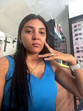 Snapshot of oralin chatting on 1, 11, 2025 oralin online show from 1, 11, 2025