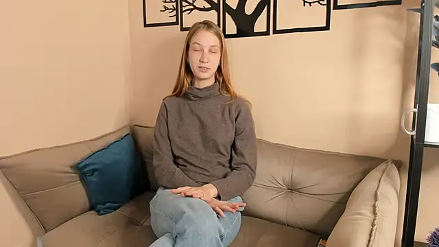 IveyColley online show from 8, 10, 2025