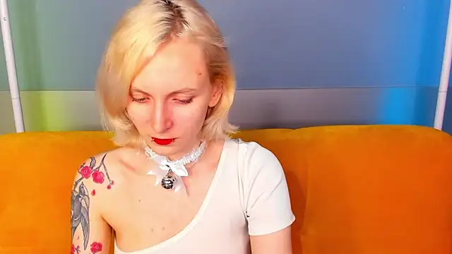 LikiLips online show from 5, 2, 2026