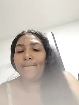 Snapshot of EliehtIsabellx chatting on 8, 10, 2025 EliehtIsabellx online show from 8, 10, 2025