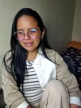 Miss  kendra  online show from 4, 12, 2025