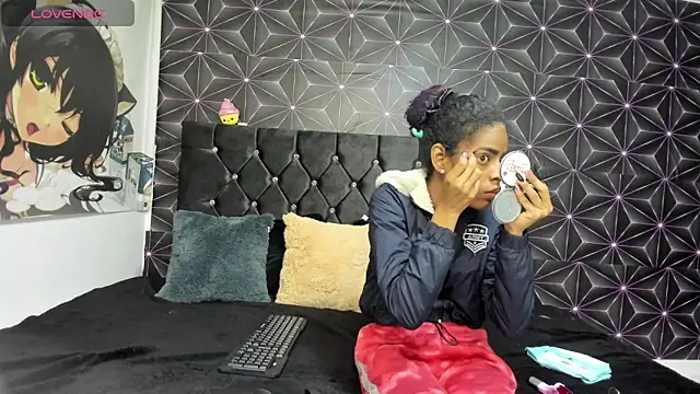 thianahorny online show from 5, 3, 2026