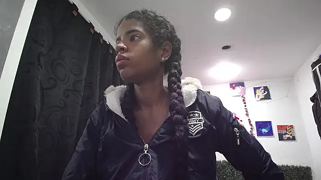 thianahorny online show from 14, 4, 2026