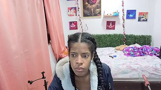 Snapshot of thianahorny chatting on 25, 6, 2026 thianahorny online show from 25, 6, 2026