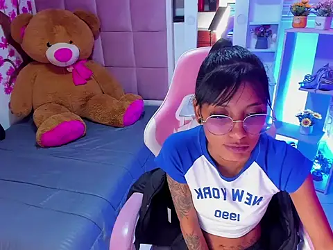 KarlaSlutSkinny   online show from 6, 3, 2026