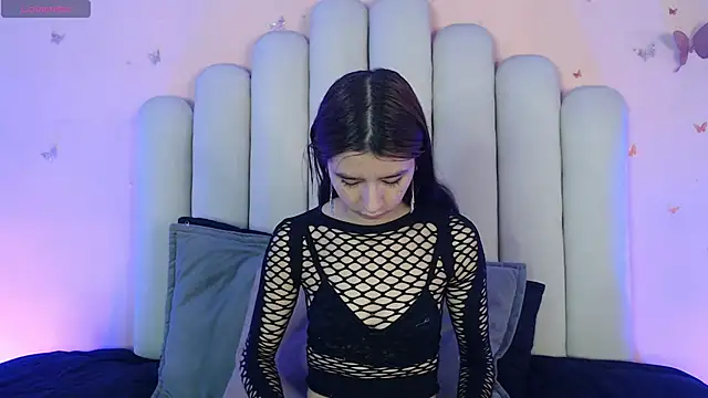 SweetRenata  online show from 4, 11, 2025