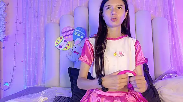 SweetRenata  online show from 13, 6, 2026
