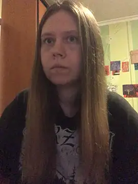 LunaVirelle online show from 15, 4, 2026