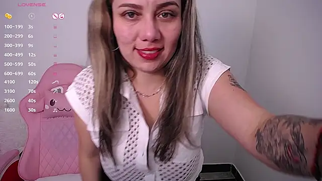 Snapshot of Isabella_wish1 chatting on 10, 11, 2025 Isabella wish1 online show from 10, 11, 2025