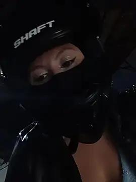 Scarlet Aura online show from 5, 11, 2025