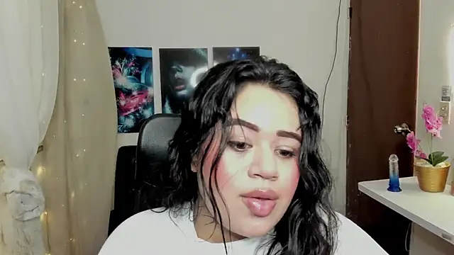 oliviia cute online show from 21, 11, 2025