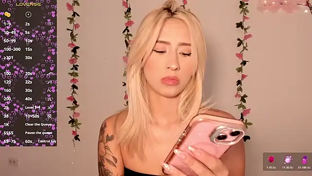 Ashleyroys 111 online show from 9, 2, 2026