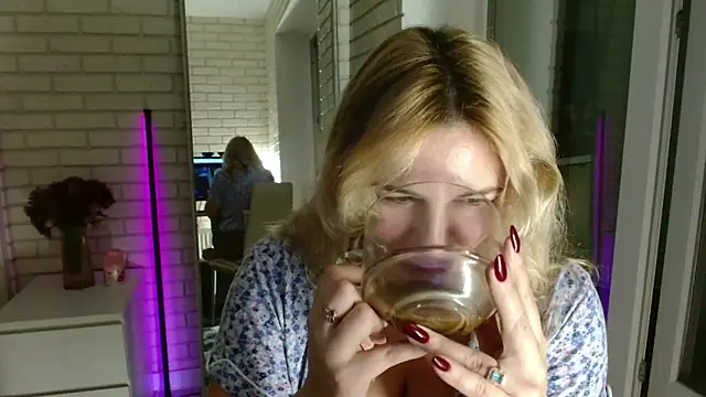 Passion-Blondy online show from 25, 11, 2025