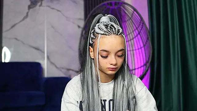 RachelRavee online show from 28, 10, 2025