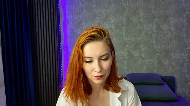 scarleteyes  online show from 28, 11, 2025