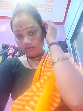 Snapshot of Riyanshisharma7415 chatting on 8, 10, 2025 Riyanshisharma7415 online show from 8, 10, 2025